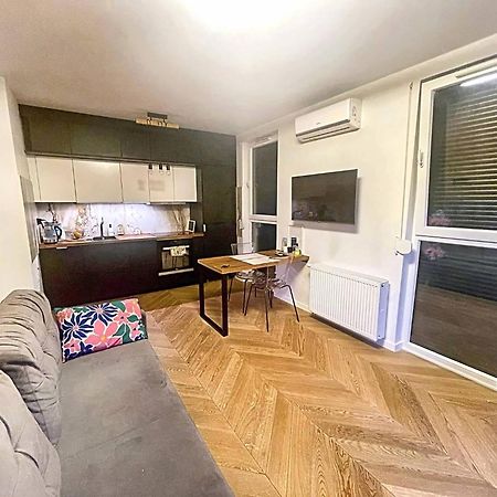 Garden Apartment Self Check-In - Bezkluczowy Dostep W 10 Minut O Kazdej Porze Cracovia Exterior foto